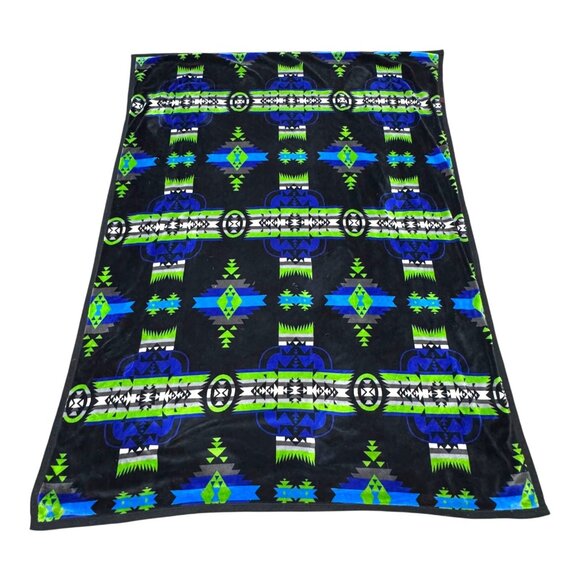 Reversible Southwest Native American Geometric Blanket 73"x56" Plush Soft Throw - Picture 2 of 4